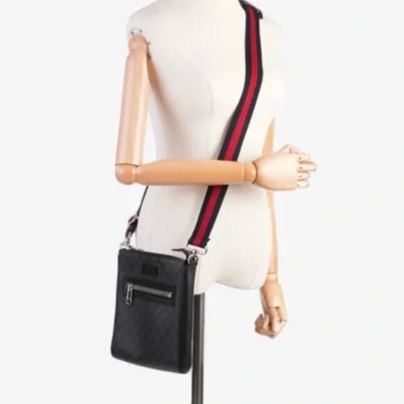 Gucci GG Supreme Coated Canvas Messenger Crossbody Bag - Picture 3 of 10